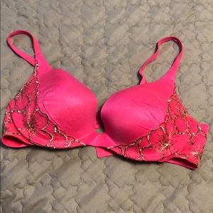 Victoria’s Secret bra